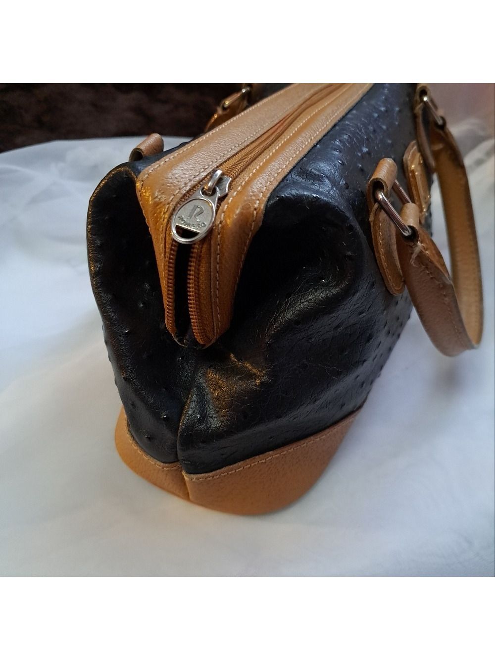 Vintage Romero Ostrich and Leather Handbag. Shoulder. Trending. - Picture 9 of 10